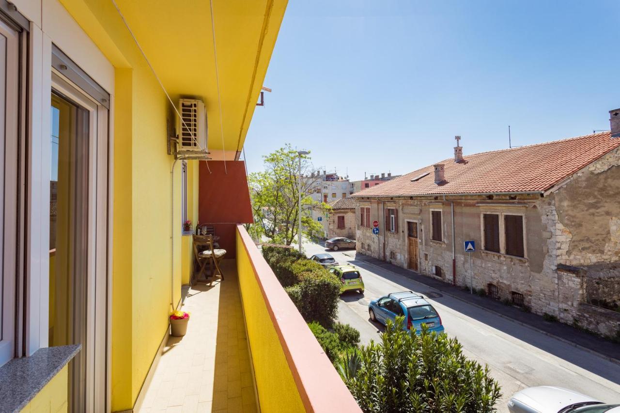 Sunny Apartment Ili Near Amfiteatar Pula Exterior foto